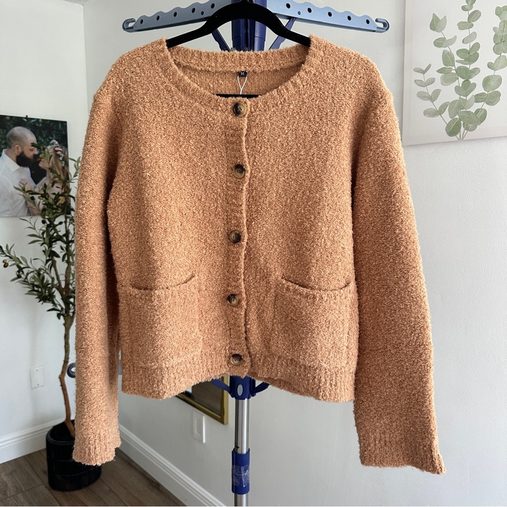 Arach&Cloz Chunky Knit Button-Up Cardigan w/ Pockets – Size M *NWT*